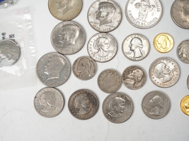 Image for Coin Collector's Starter Set with Dozens of Great Coins