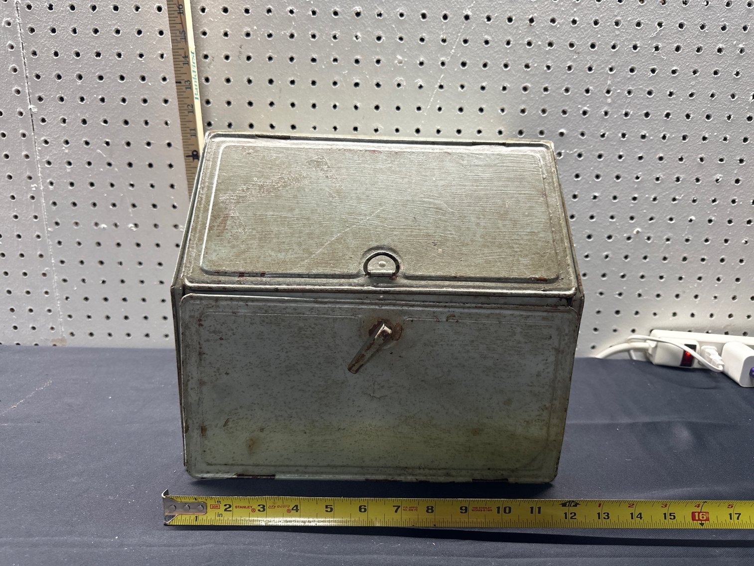 Image for Knoxville Online Auction