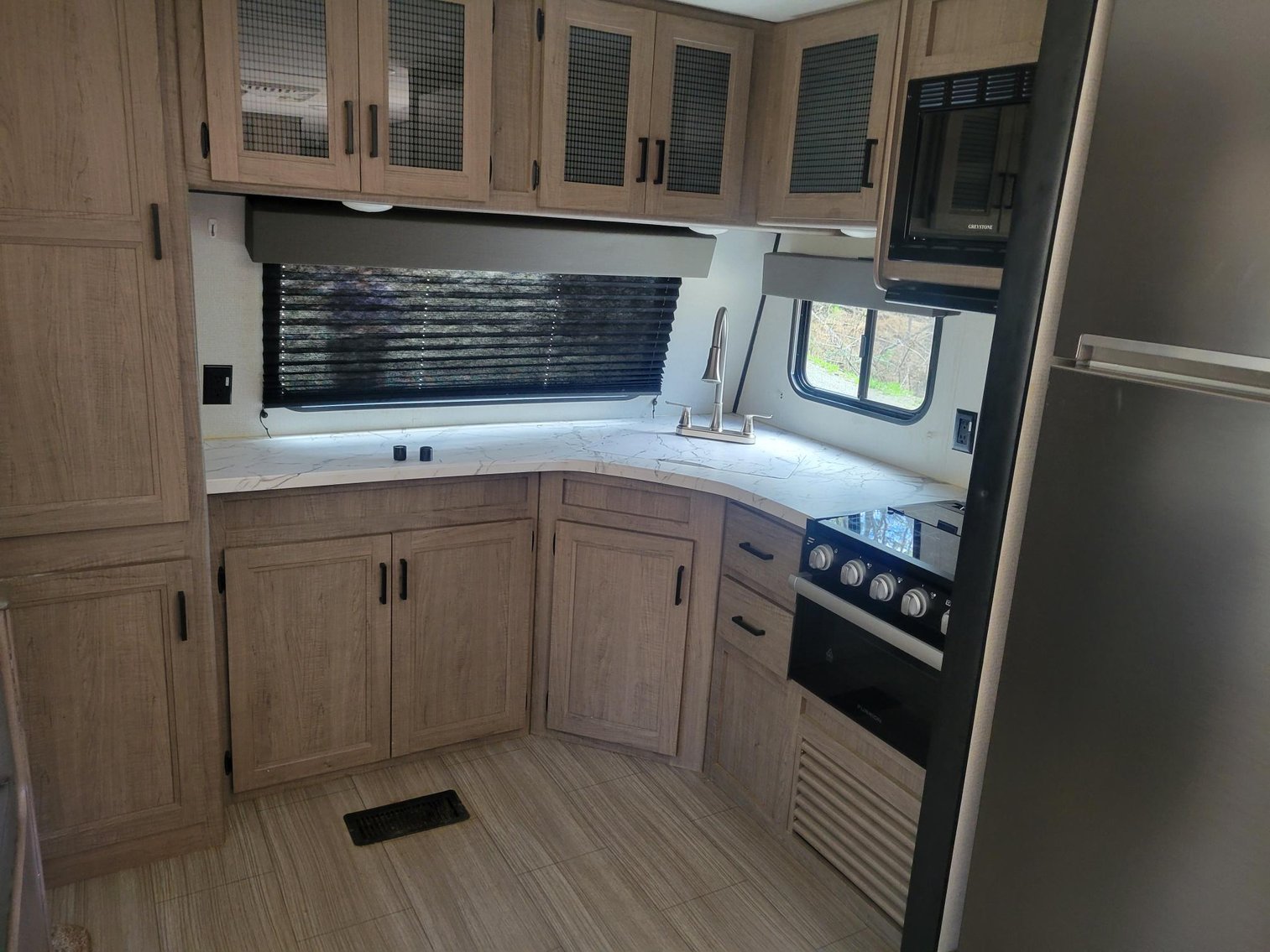 Image for 2021 Keystone RV Hideout 38FKTS