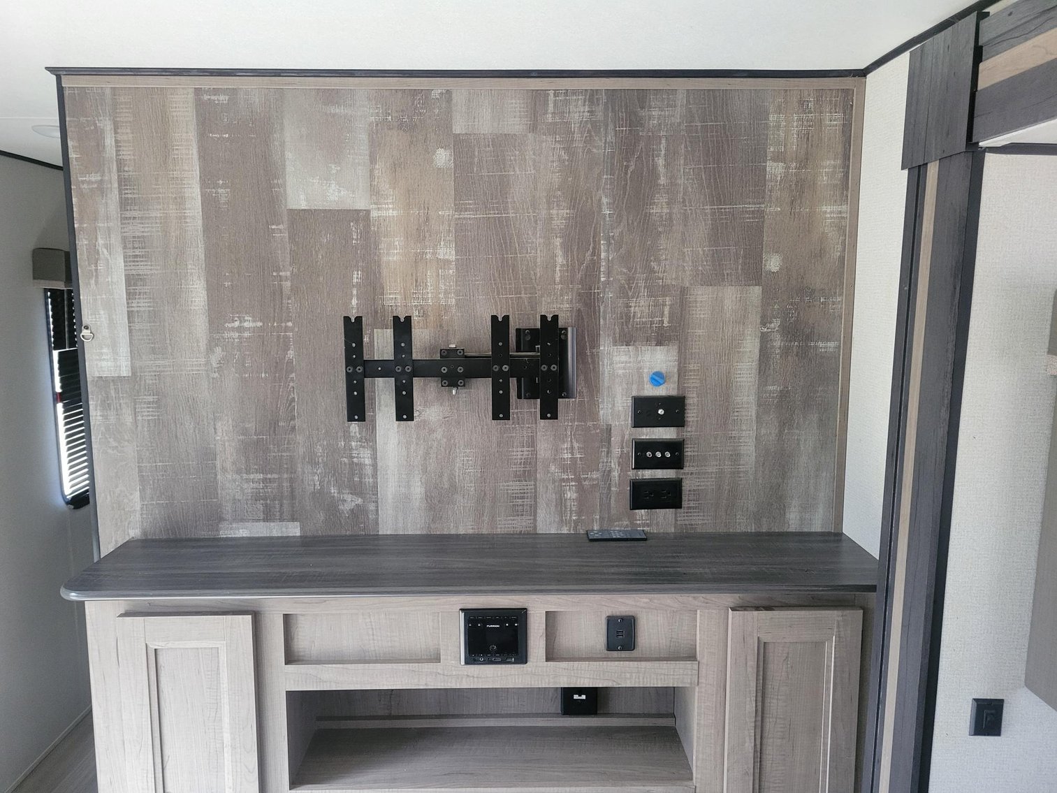 Image for 2021 Keystone RV Hideout 38FKTS