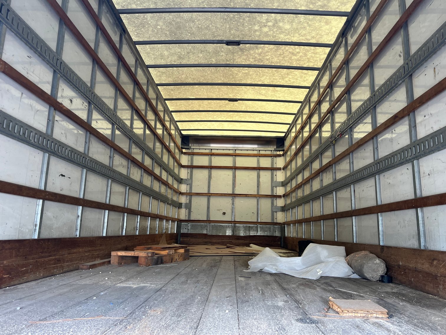 Image for 2015 International 4300 Box Truck