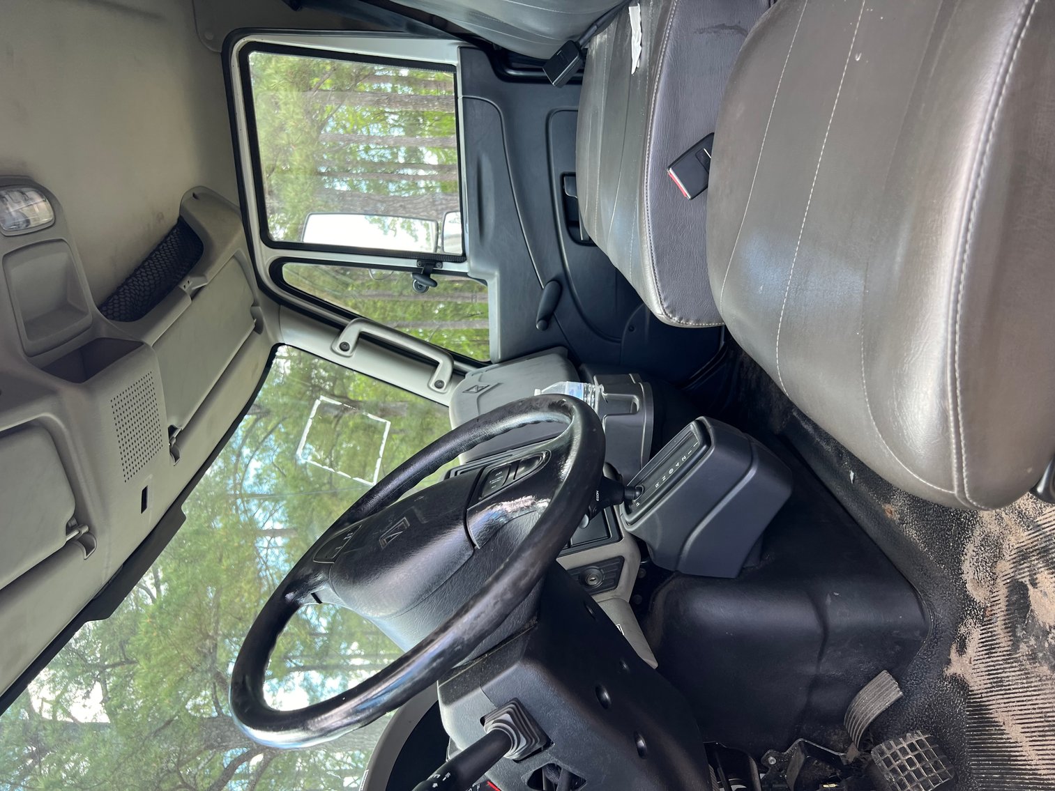 Image for 2015 International 4300 Box Truck