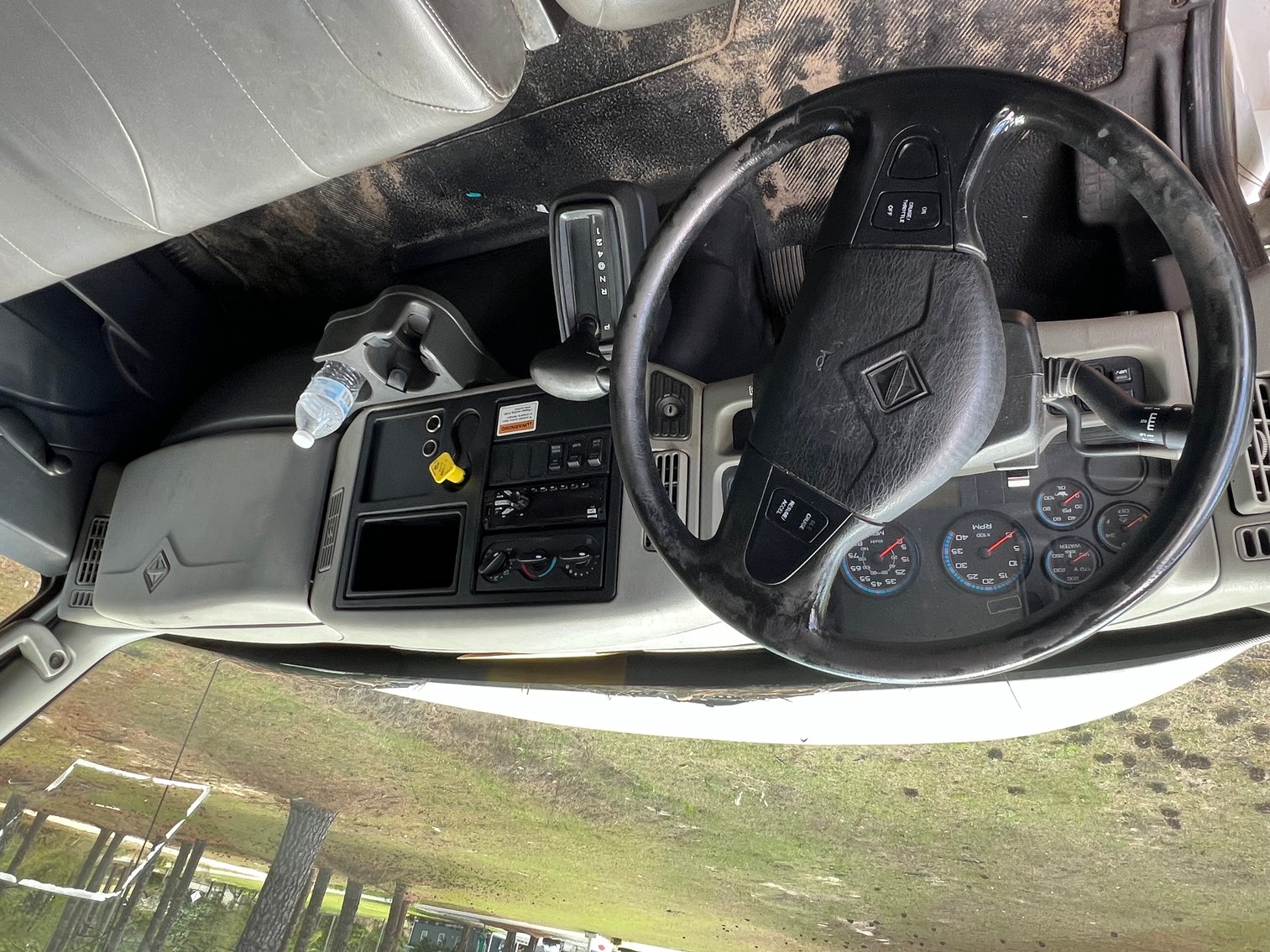 Image for 2015 International 4300 Box Truck