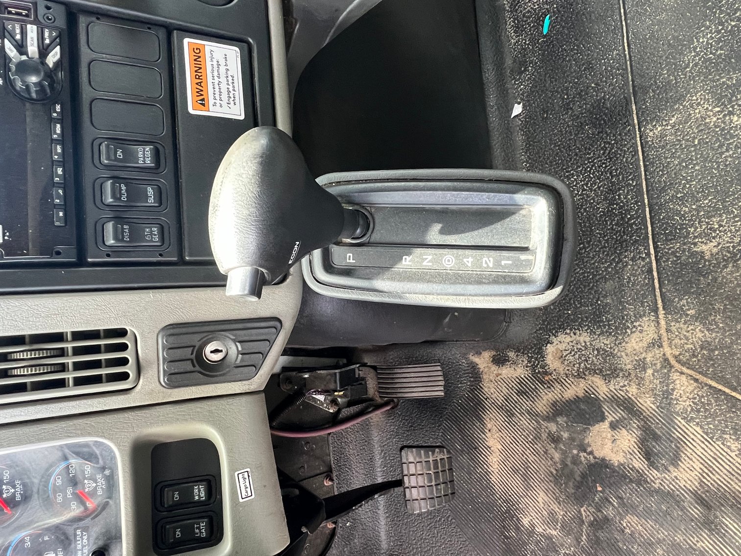 Image for 2015 International 4300 Box Truck