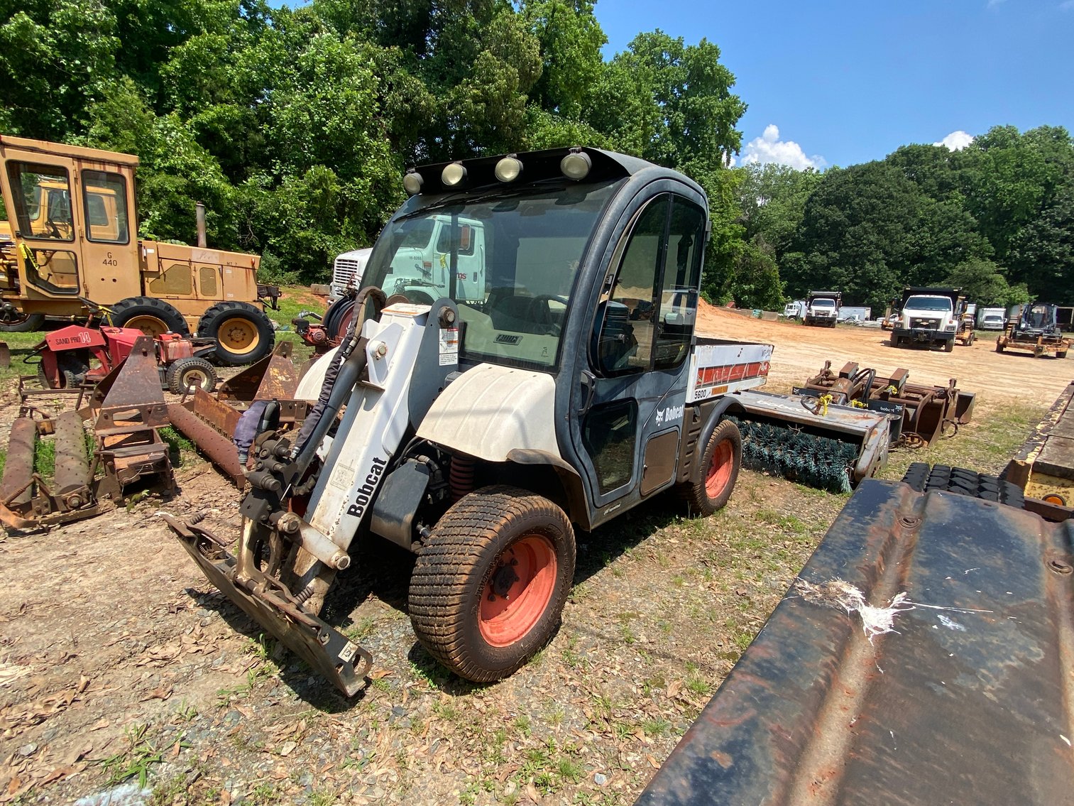 Image for [LISTING] Charlotte Mecklenburg Schools Surplus Auction