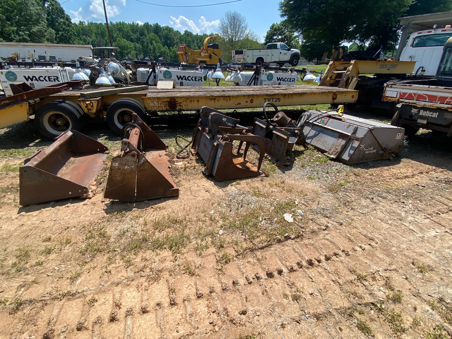 Image for [LISTING] Charlotte Mecklenburg Schools Surplus Auction