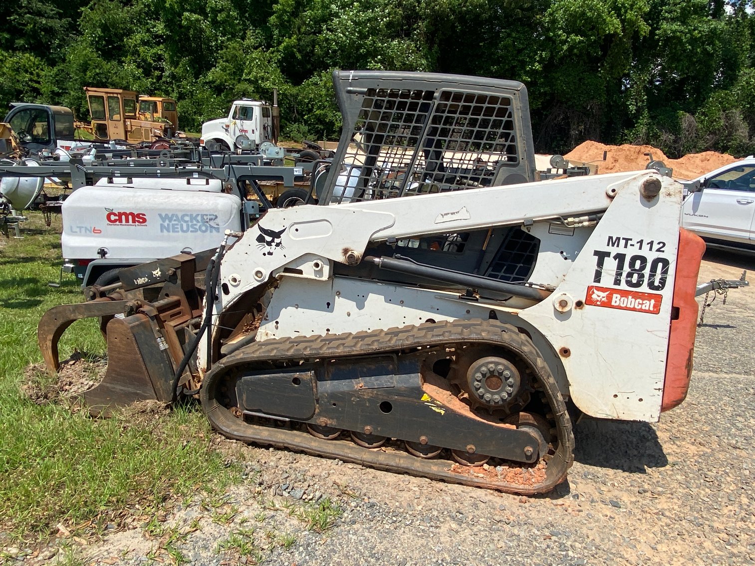 Image for [LISTING] Charlotte Mecklenburg Schools Surplus Auction