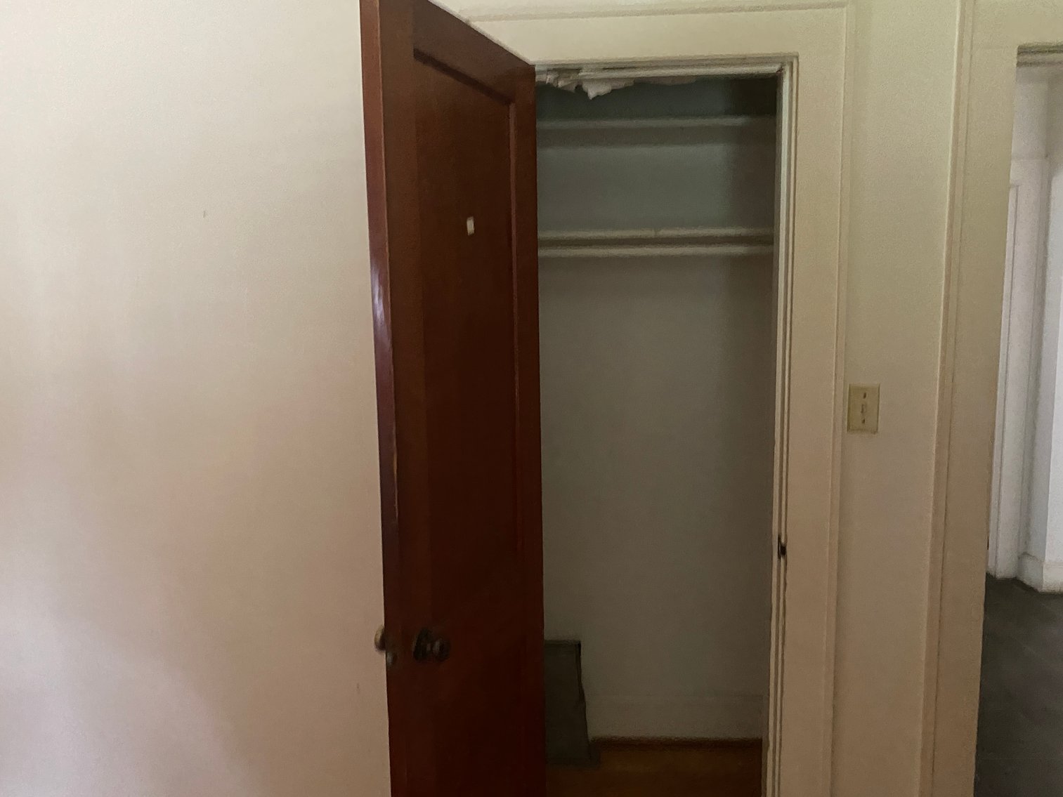 Image for US Marshals Service Auction - 2 Bedroom Home Near Downtown Charlotte, NC