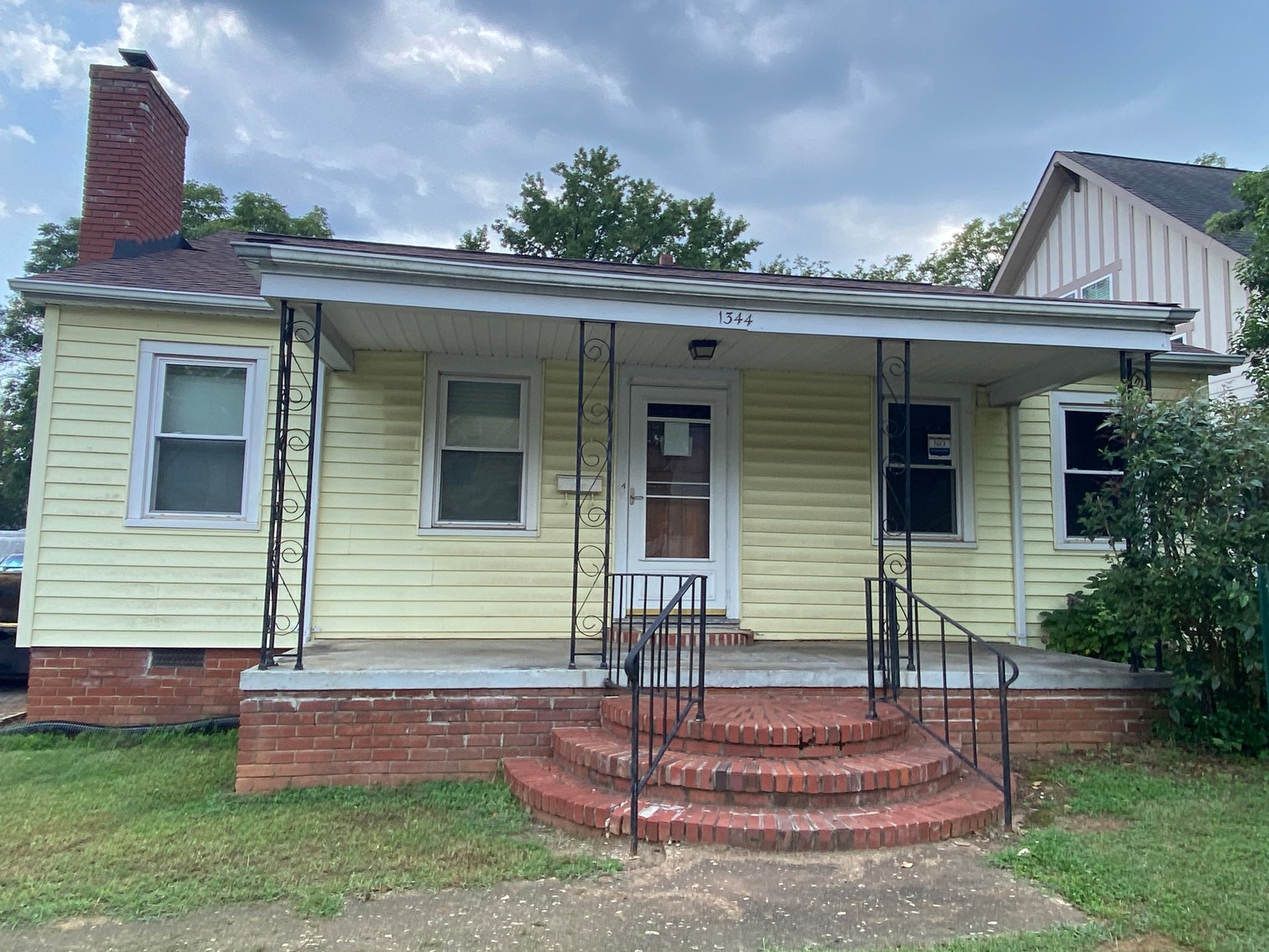 Image for US Marshals Service Auction - 2 Bedroom Home Near Downtown Charlotte, NC