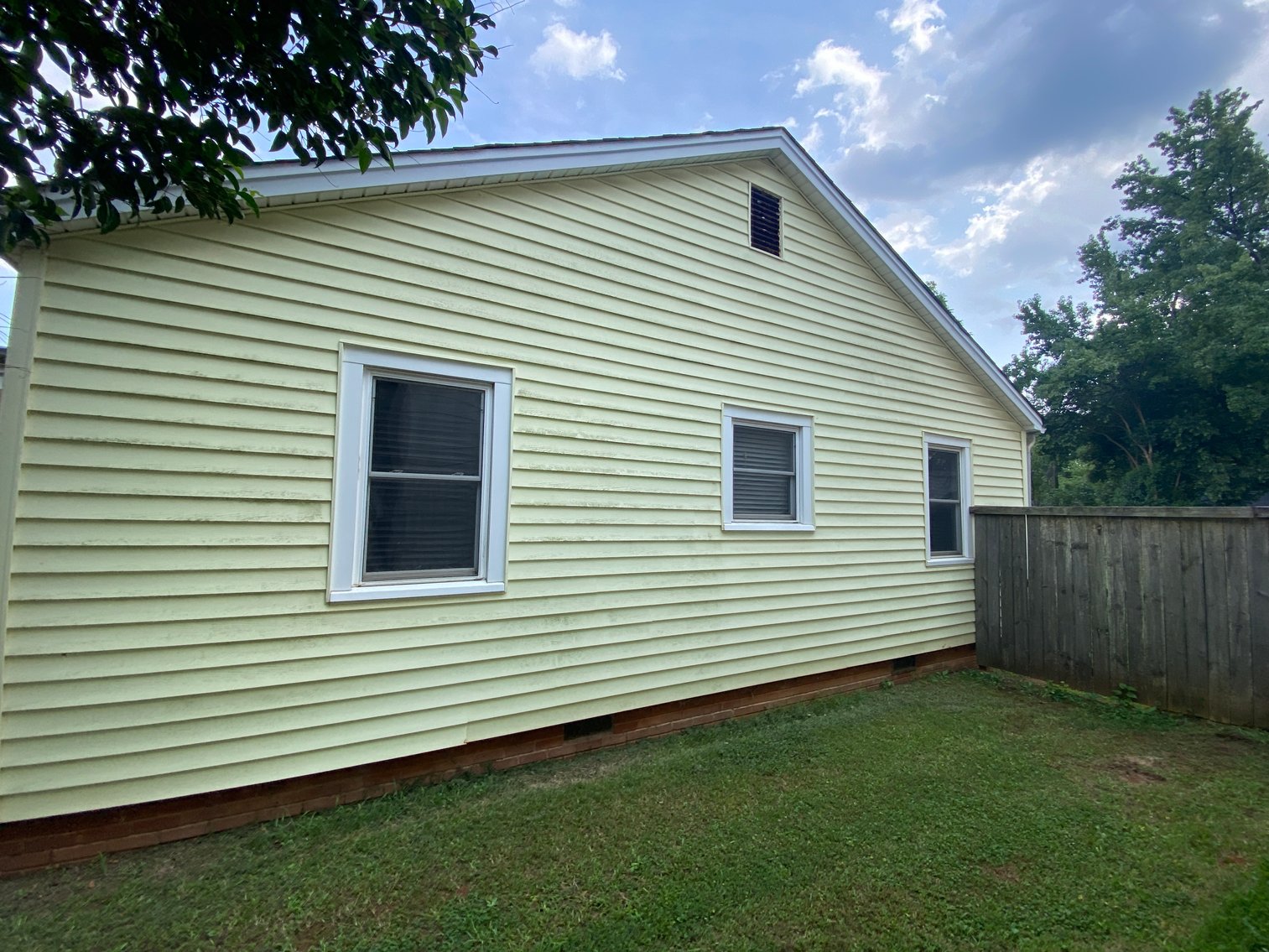 Image for US Marshals Service Auction - 2 Bedroom Home Near Downtown Charlotte, NC