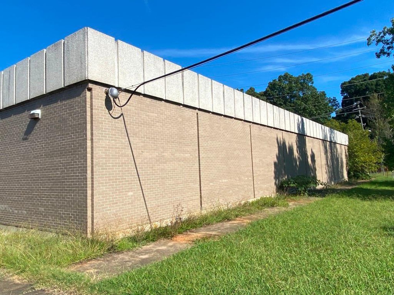 Image for Real Estate Auction - Industrial Office Building in High Point, NC