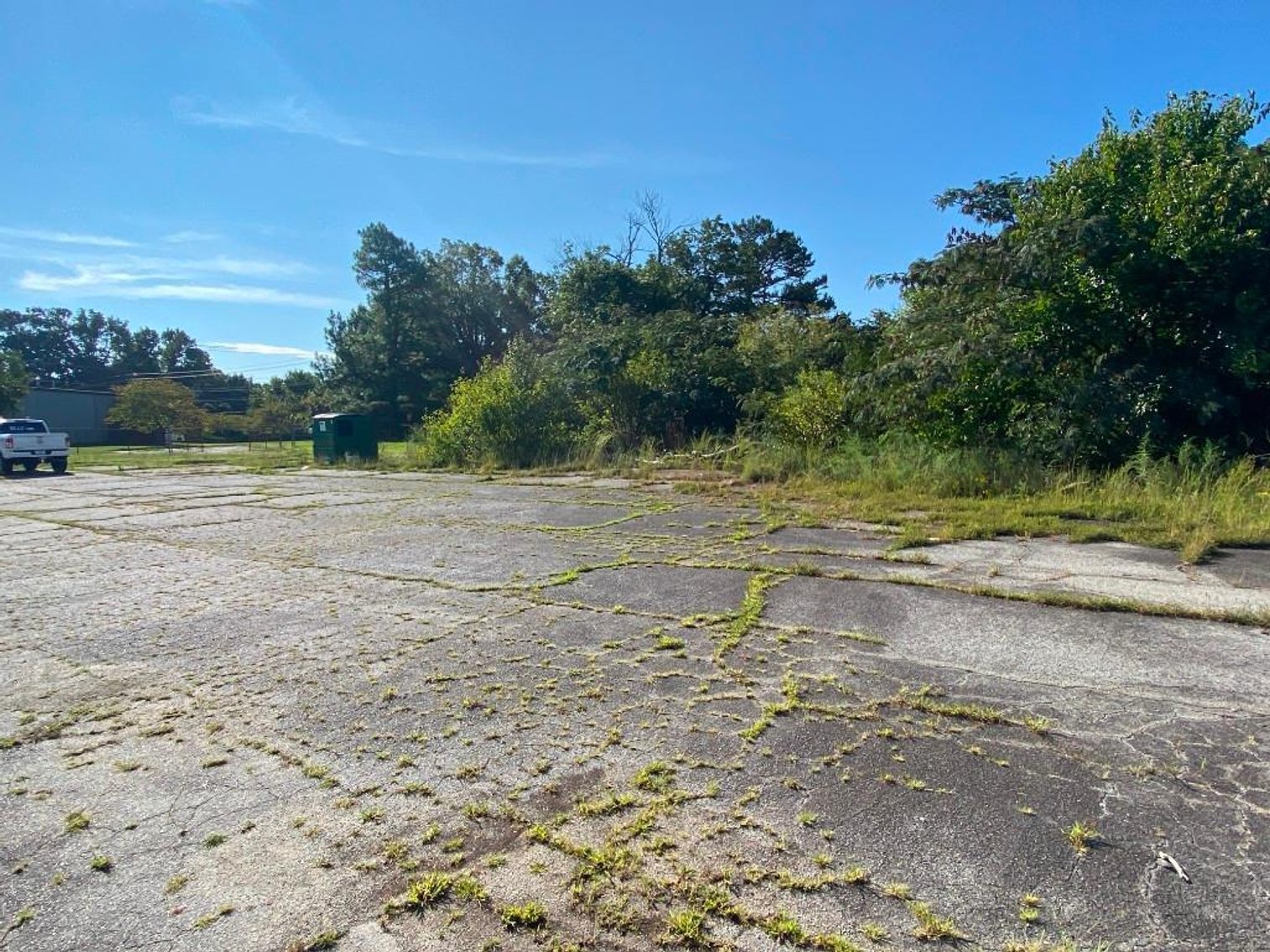 Image for Real Estate Auction - Industrial Office Building in High Point, NC