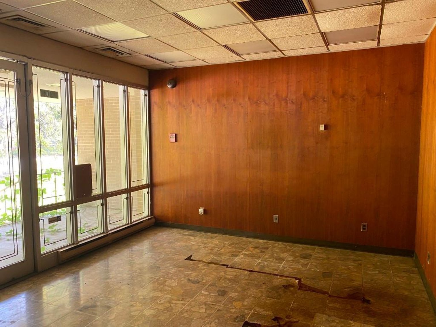 Image for Real Estate Auction - Industrial Office Building in High Point, NC