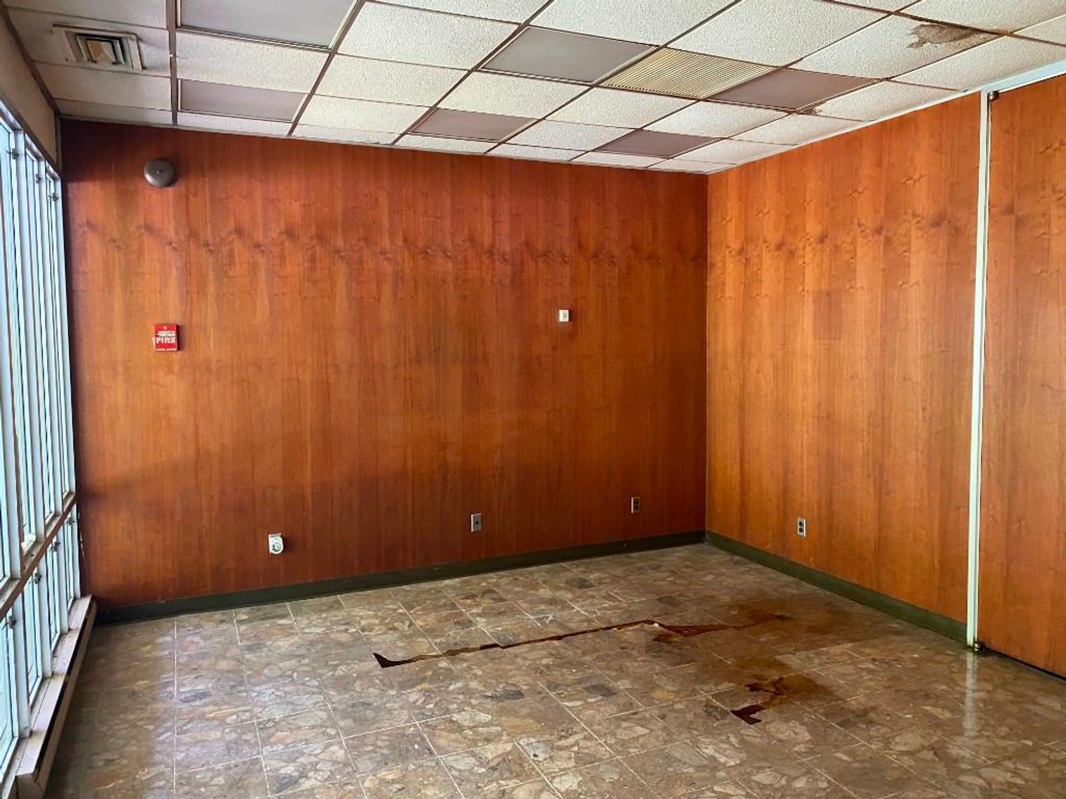 Image for Real Estate Auction - Industrial Office Building in High Point, NC