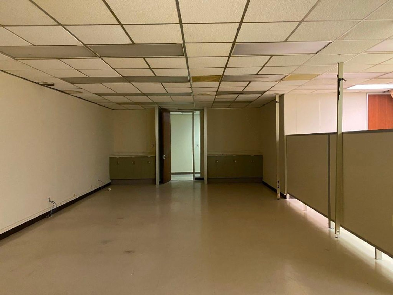 Image for Real Estate Auction - Industrial Office Building in High Point, NC