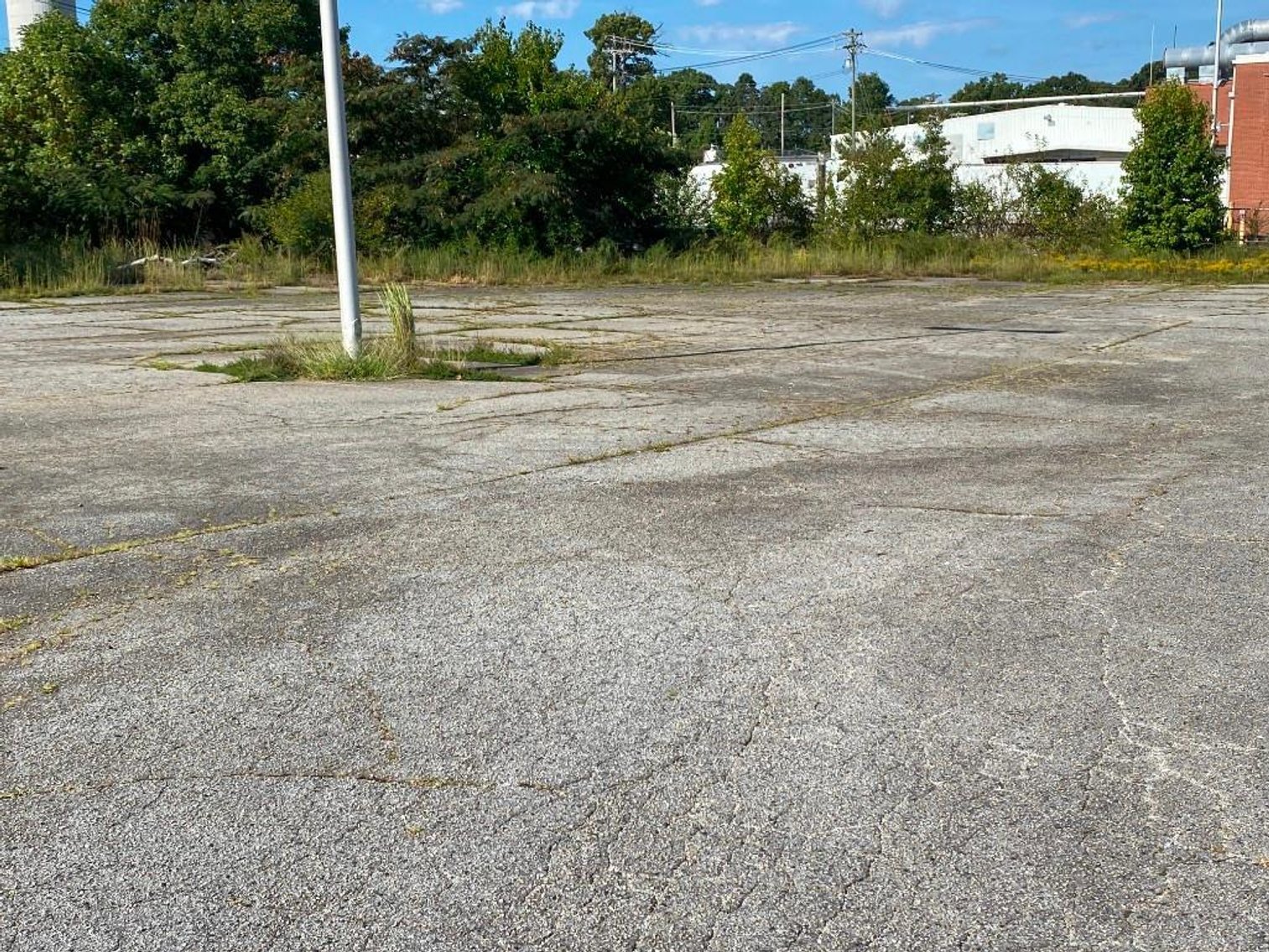Image for Real Estate Auction - Industrial Office Building in High Point, NC