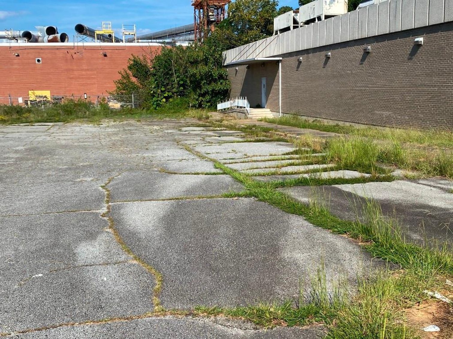 Image for Real Estate Auction - Industrial Office Building in High Point, NC