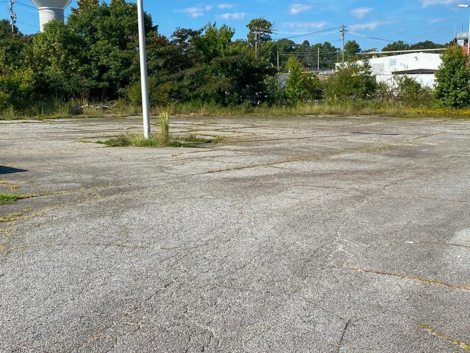 Image for Real Estate Auction - Industrial Office Building in High Point, NC