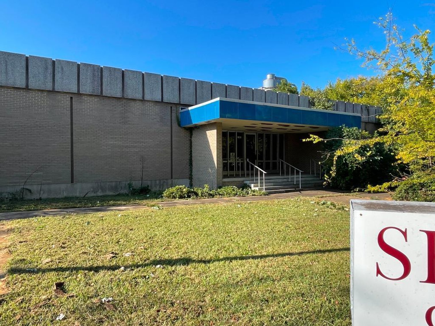 Image for Real Estate Auction - Industrial Office Building in High Point, NC