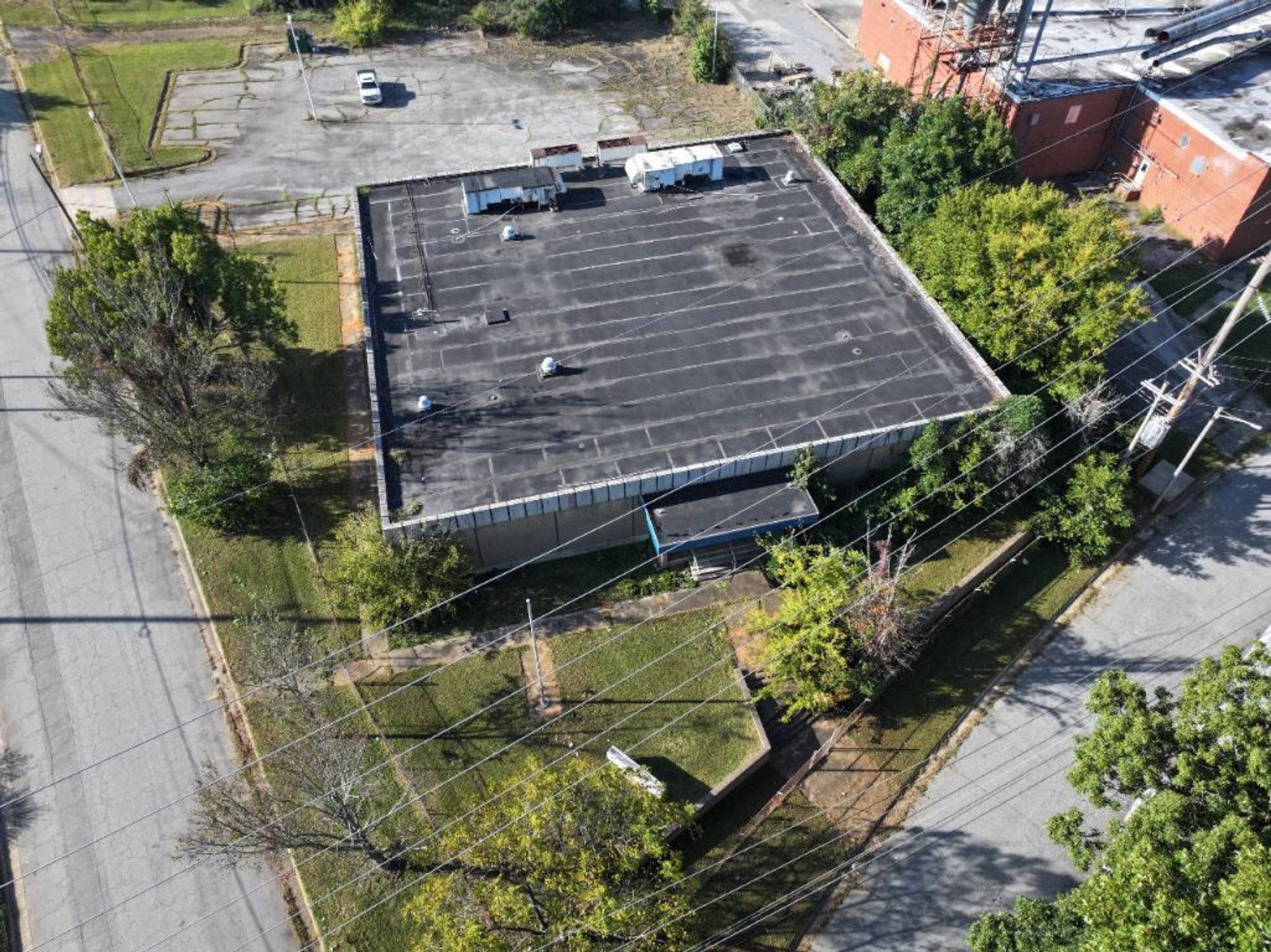 Image for Real Estate Auction - Industrial Office Building in High Point, NC