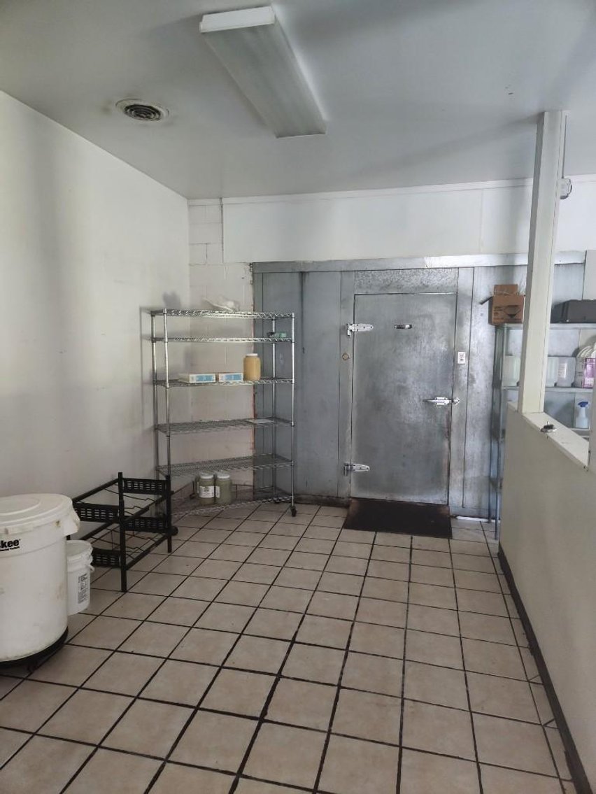 Image for Real Estate of Former Cook's Barbeque