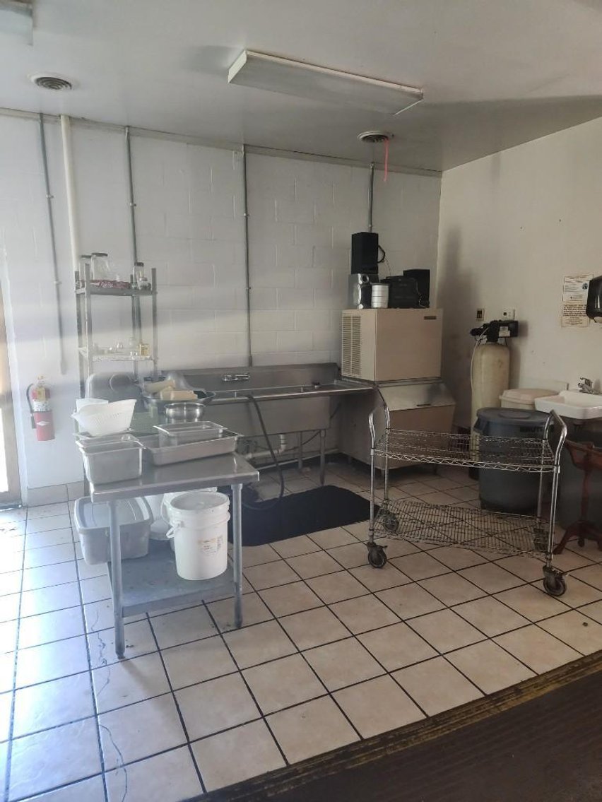 Image for Real Estate of Former Cook's Barbeque