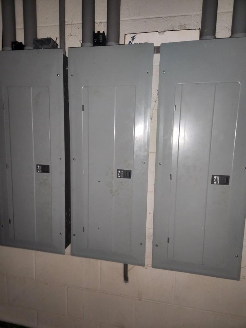 Image for Real Estate of Former Cook's Barbeque