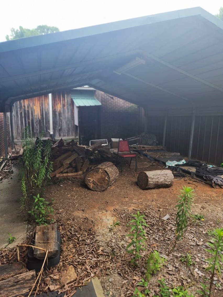 Image for Real Estate of Former Cook's Barbeque