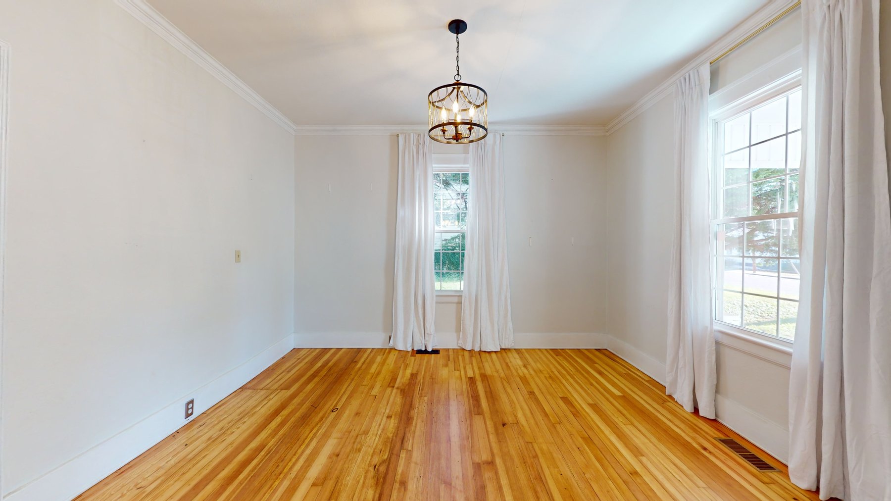 Image for Estate of Susan Alford Allen - Remodeled 5-Bedroom Home Near Downtown Mount Airy