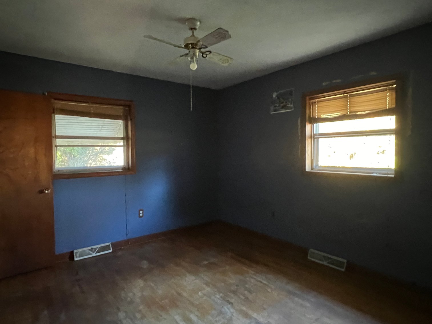 Image for Estate of The Late Jimmy Ray Newman: Ranch-Style Home with 0.7± Acre & Outbuildings