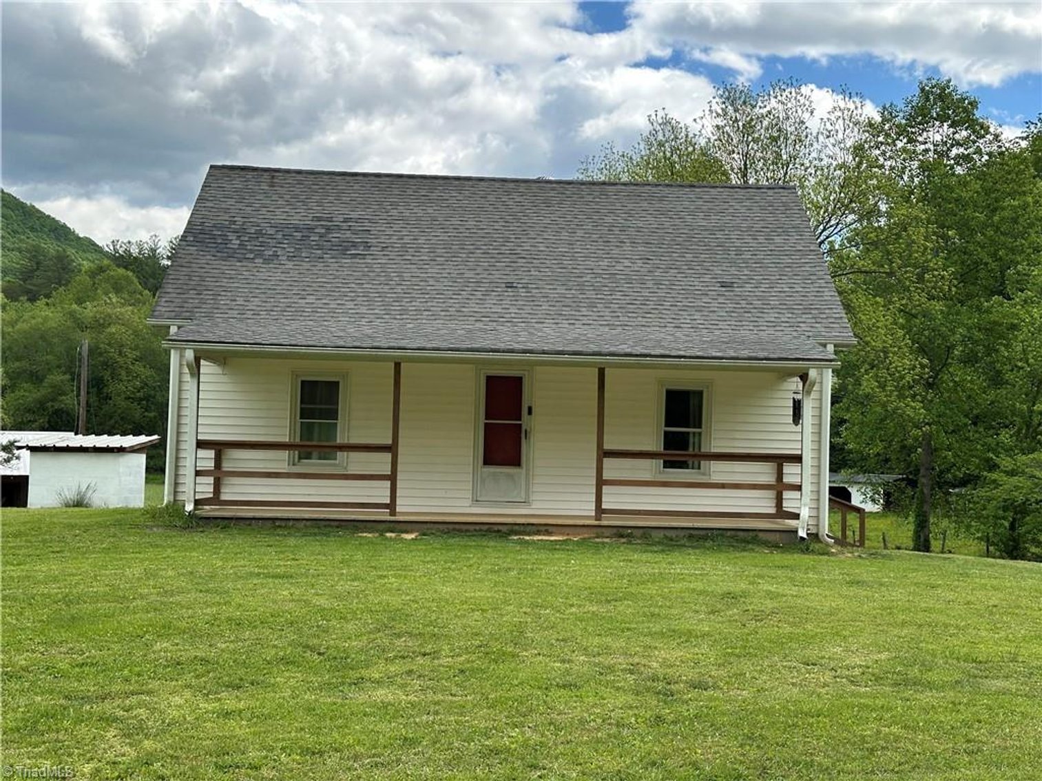 Image for Home For Sale in Mount Airy - 813 Blevins Store Road