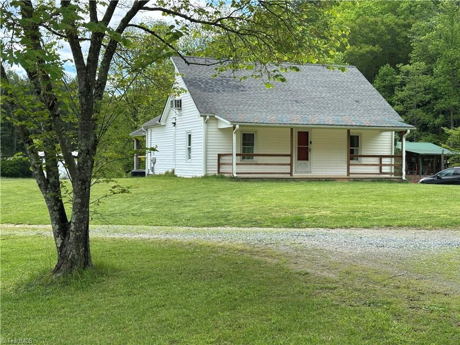 Image for Home For Sale in Mount Airy - 813 Blevins Store Road