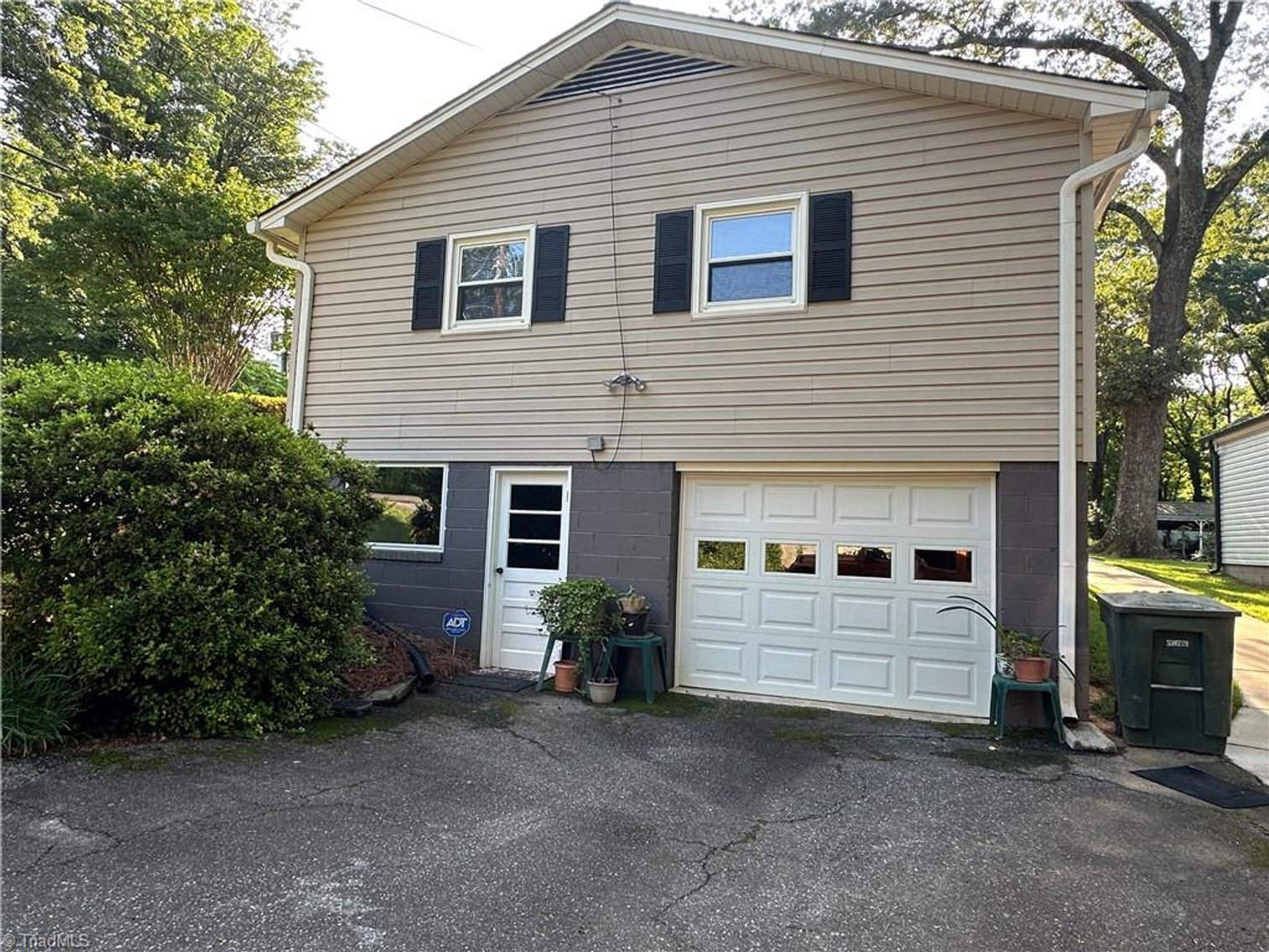 Image for Ardmore Park Home Near Baptist Hospital - 2400 Queen Street