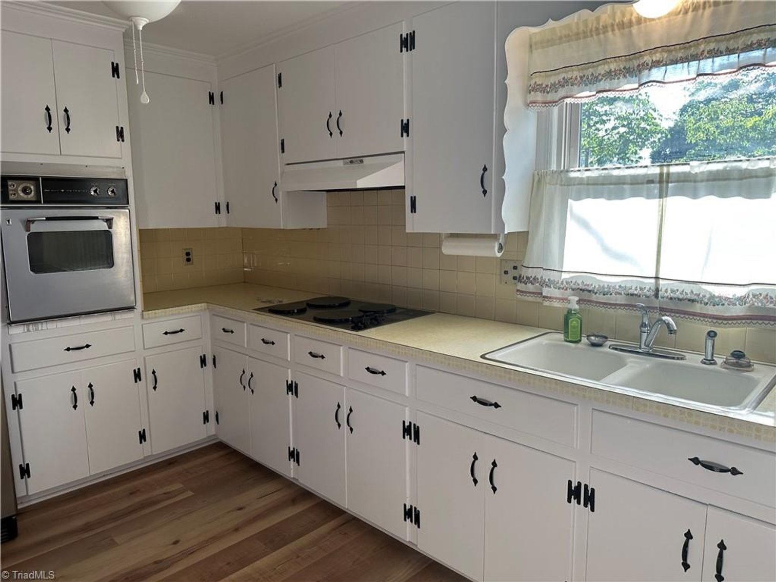 Image for Ardmore Park Home Near Baptist Hospital - 2400 Queen Street