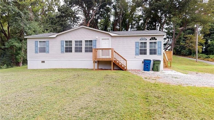 Home For Sale in Mount Airy - 1122 Viewland Avenue