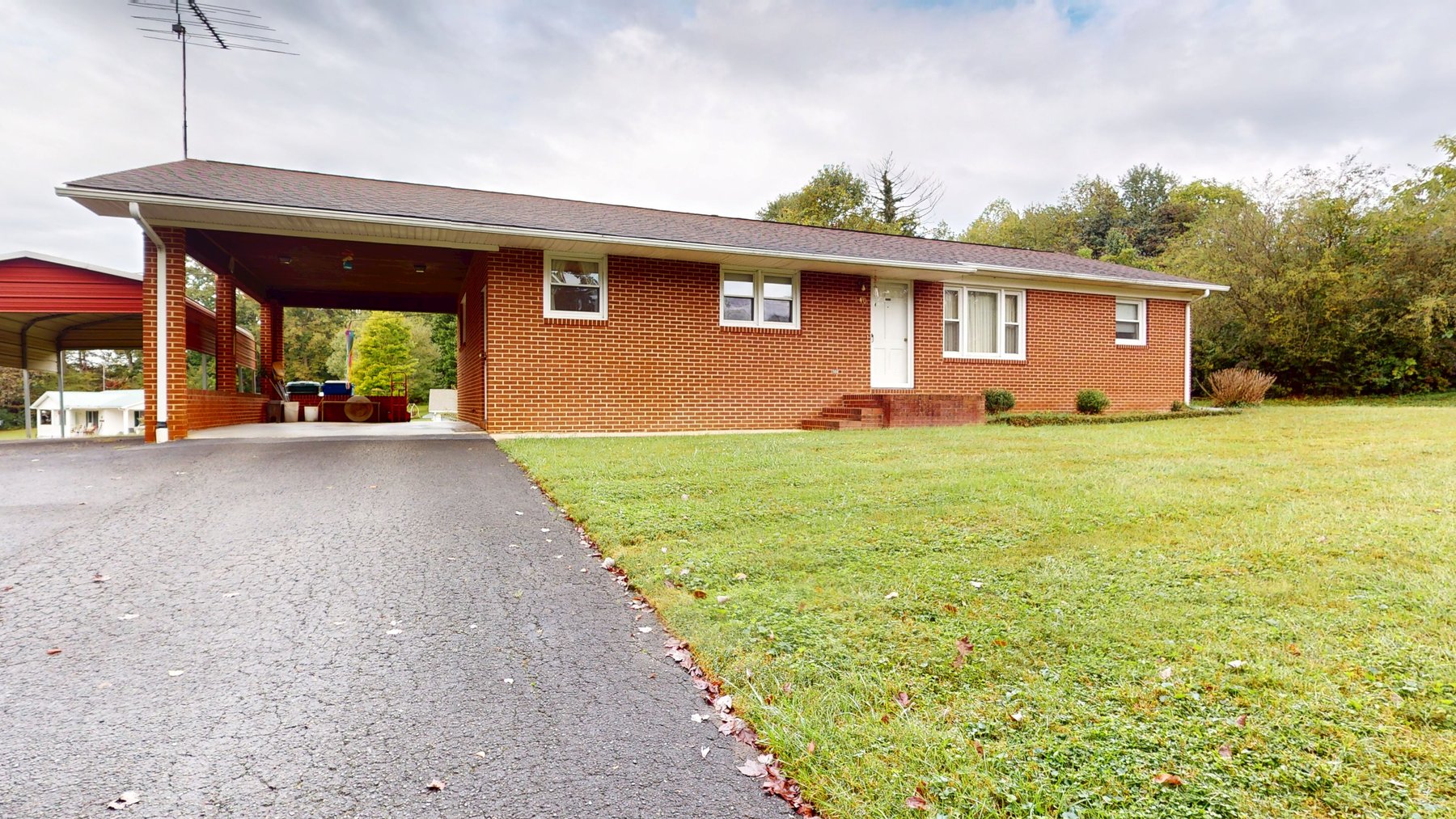 Image for Estate of Gladys Morris - Brick 3-Bedroom Home Near Downtown Mount Airy