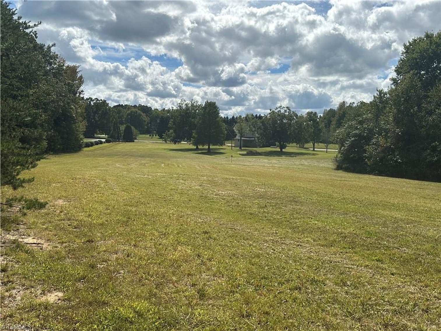 Image for Home For Sale in Oakridge - 8410 Linville Road