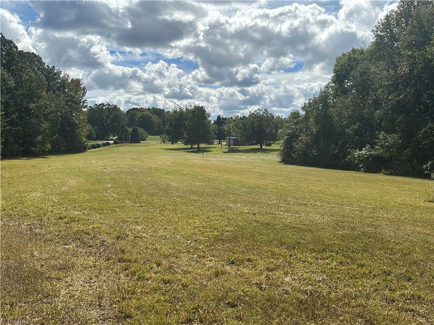 Image for Home For Sale in Oakridge - 8410 Linville Road