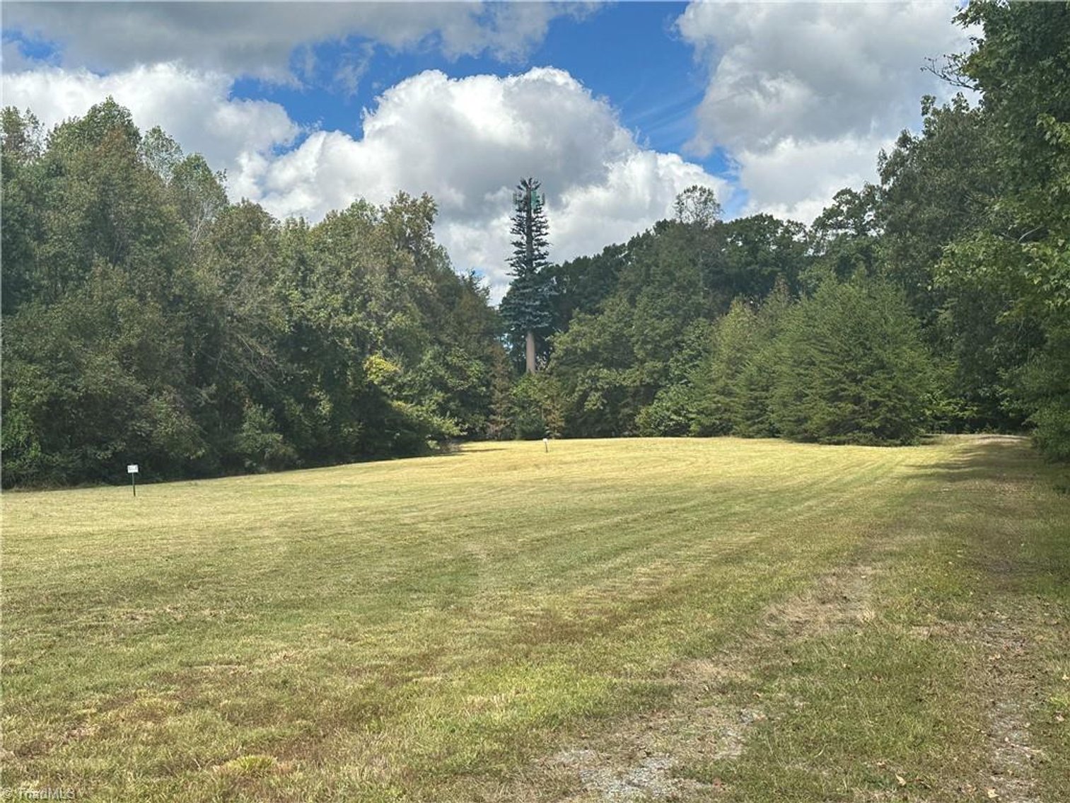 Image for Home For Sale in Oakridge - 8410 Linville Road