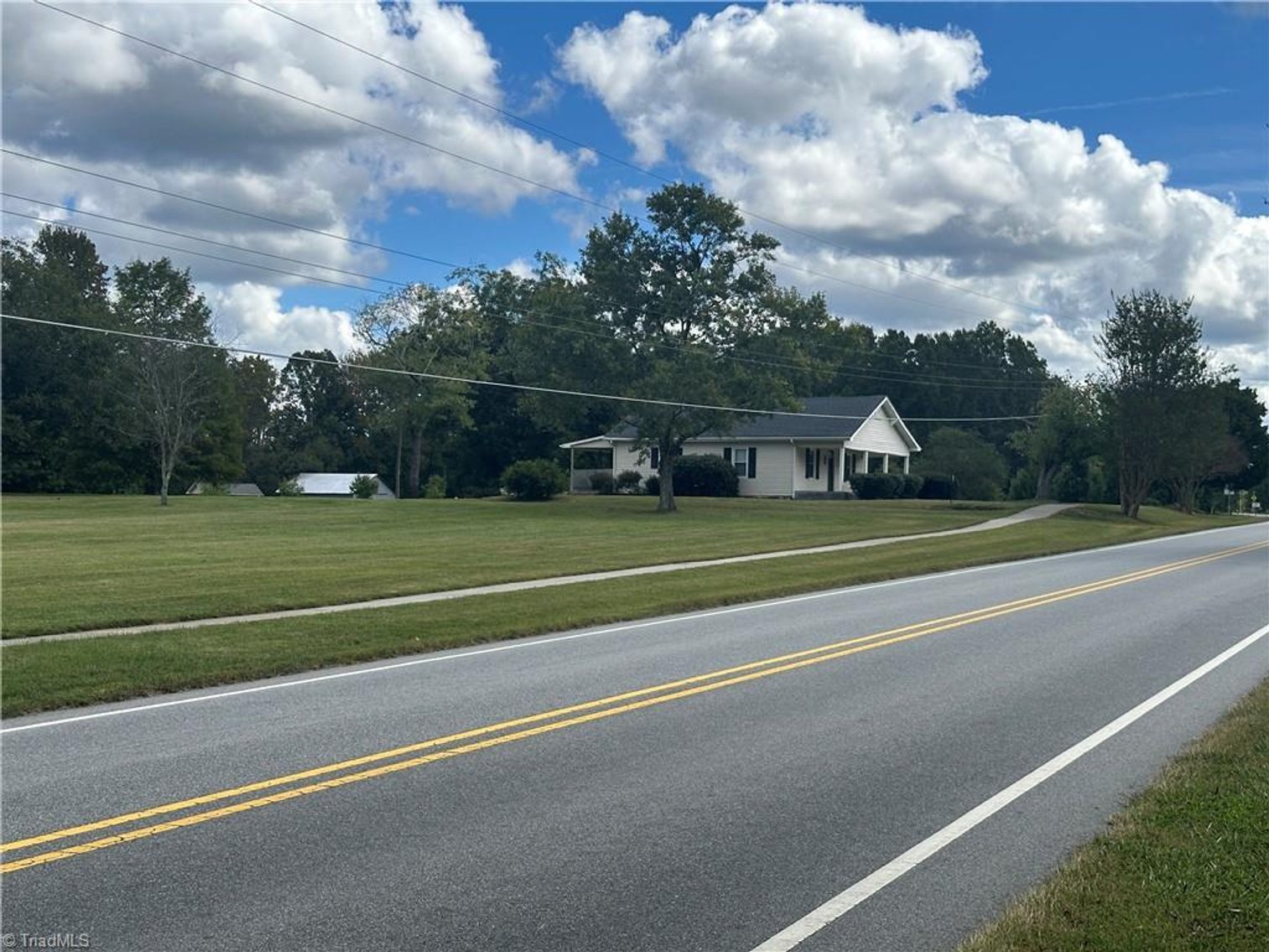 Image for Home For Sale in Oakridge - 8410 Linville Road