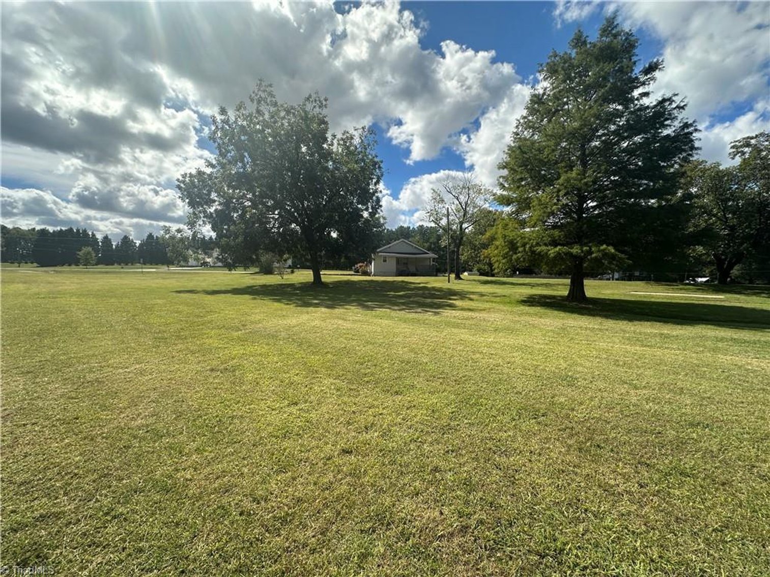 Image for Home For Sale in Oakridge - 8410 Linville Road