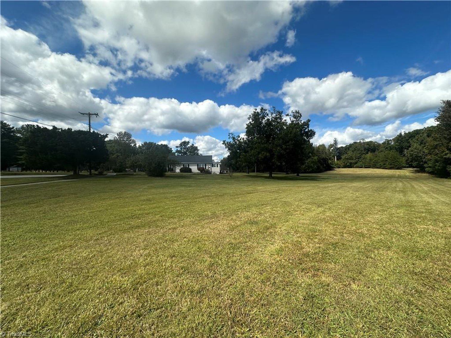 Image for Home For Sale in Oakridge - 8410 Linville Road