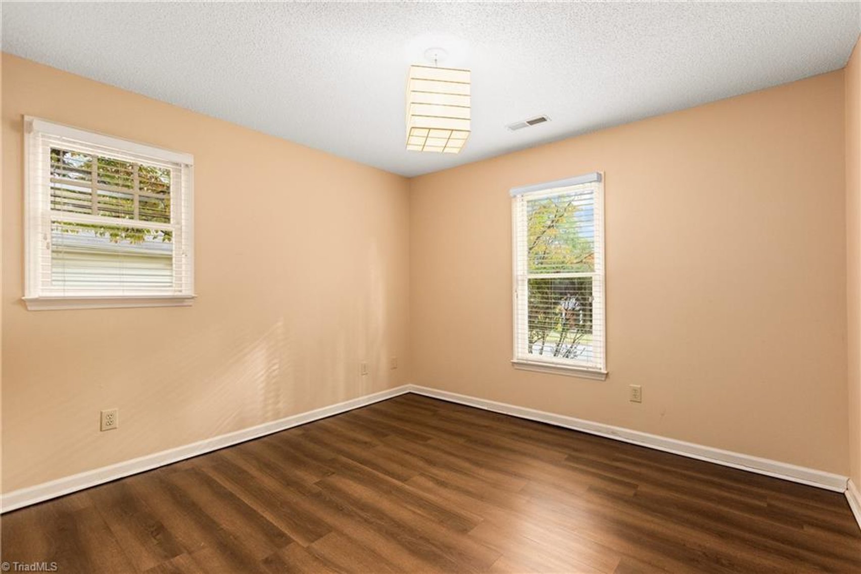 Image for Home For Sale in Winston Salem - 1056 Gales Avenue