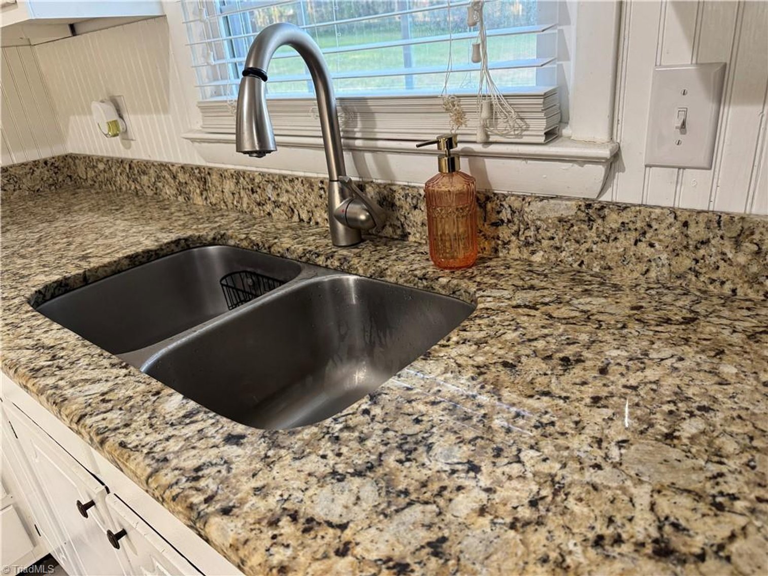 Image for Home For Sale in Mount Airy - 158 Betty Avenue