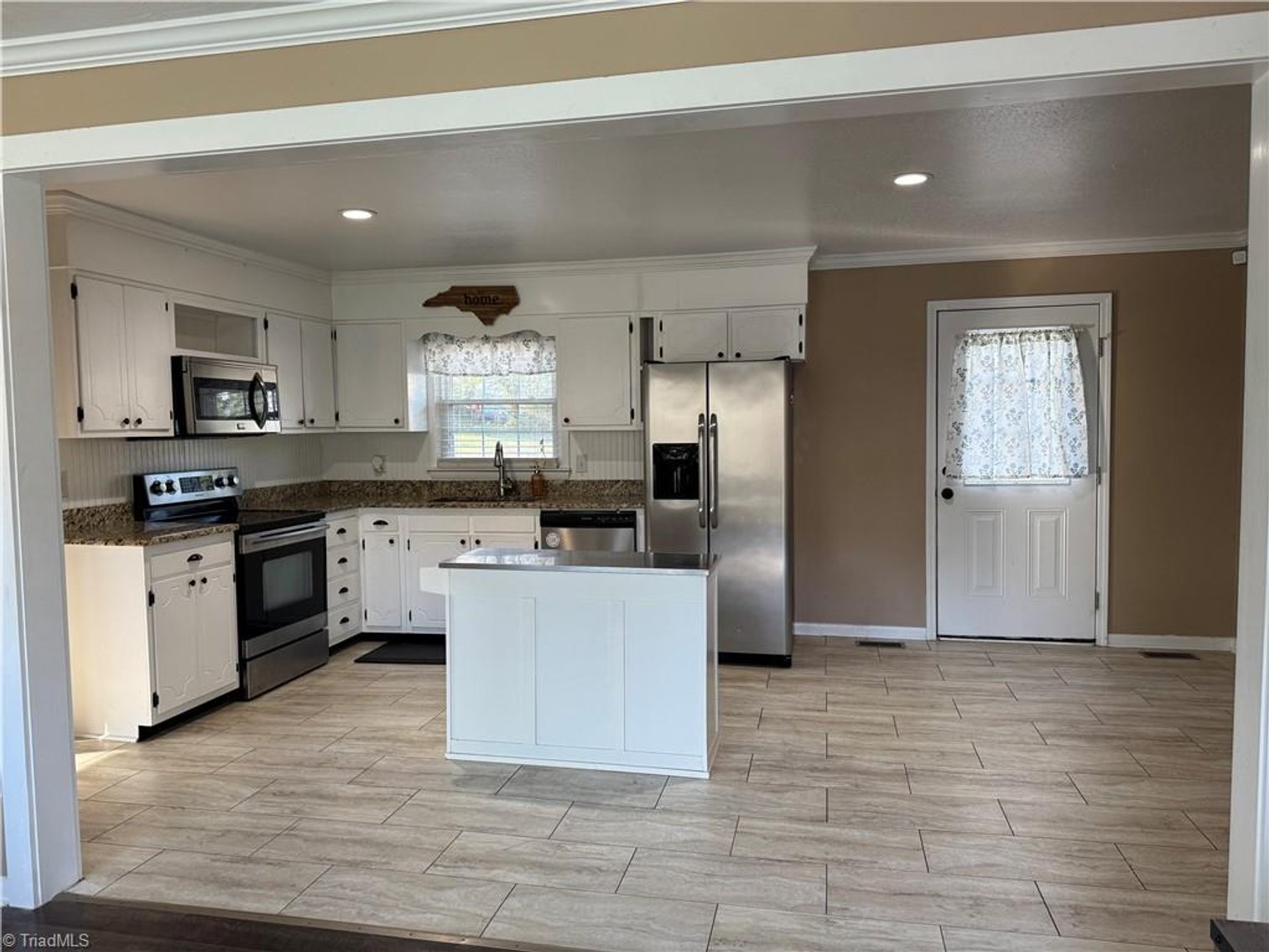 Image for Home For Sale in Mount Airy - 158 Betty Avenue