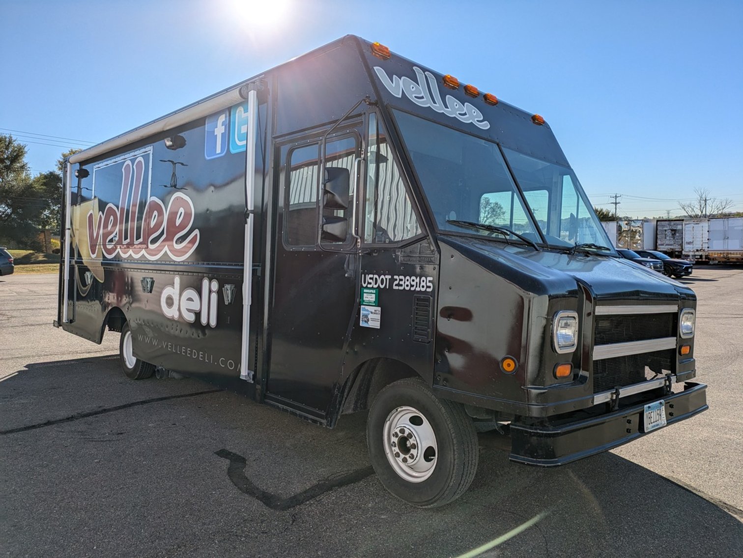 Image for 2003 Utilimaster Food Truck