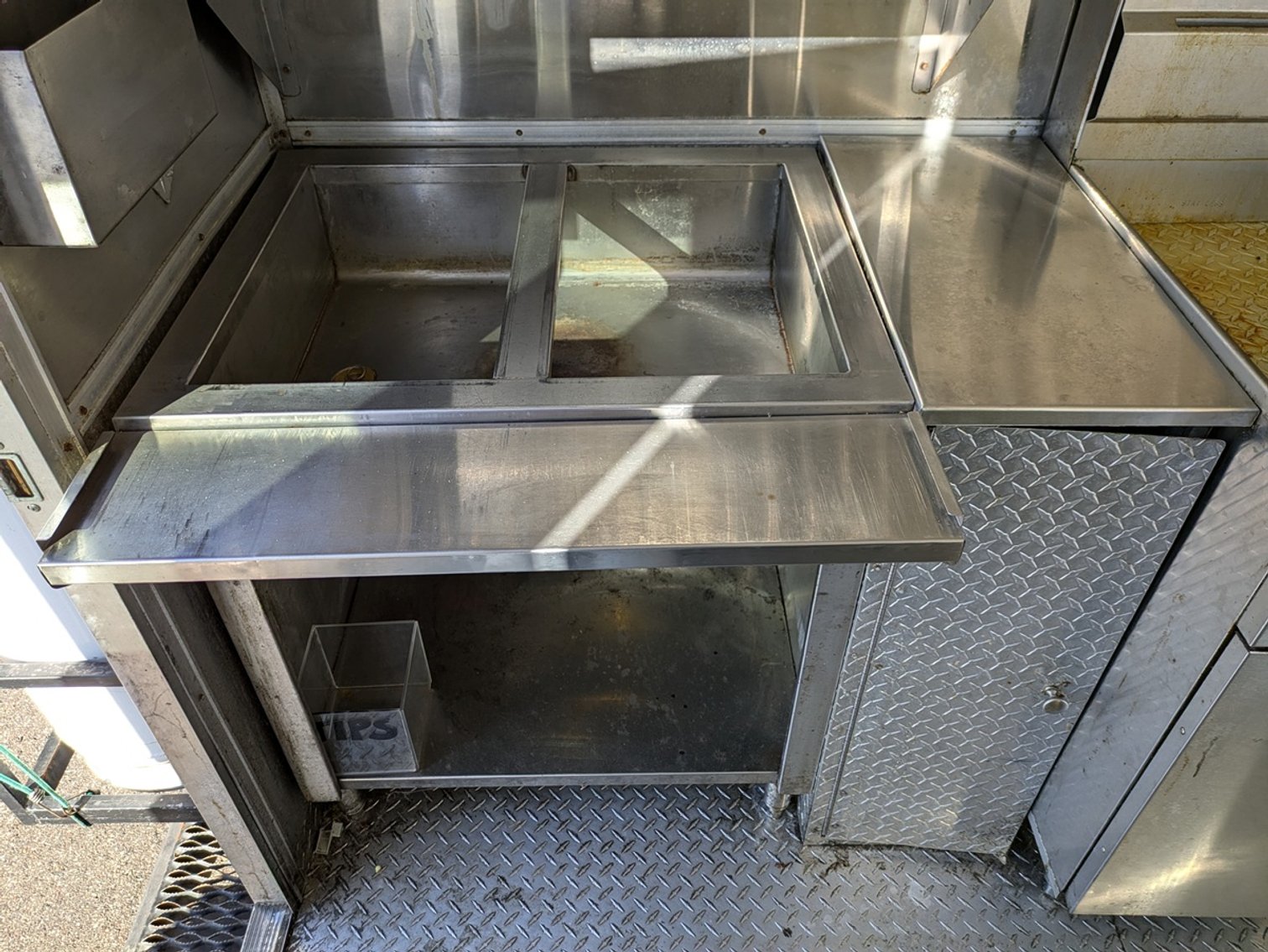 Image for 2003 Utilimaster Food Truck