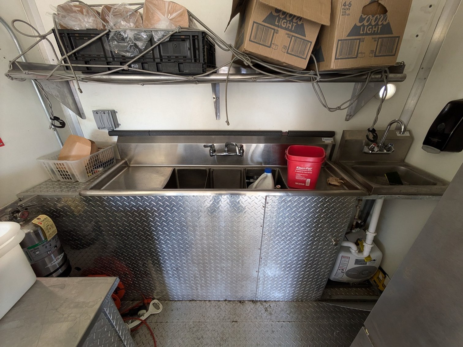 Image for 2003 Utilimaster Food Truck