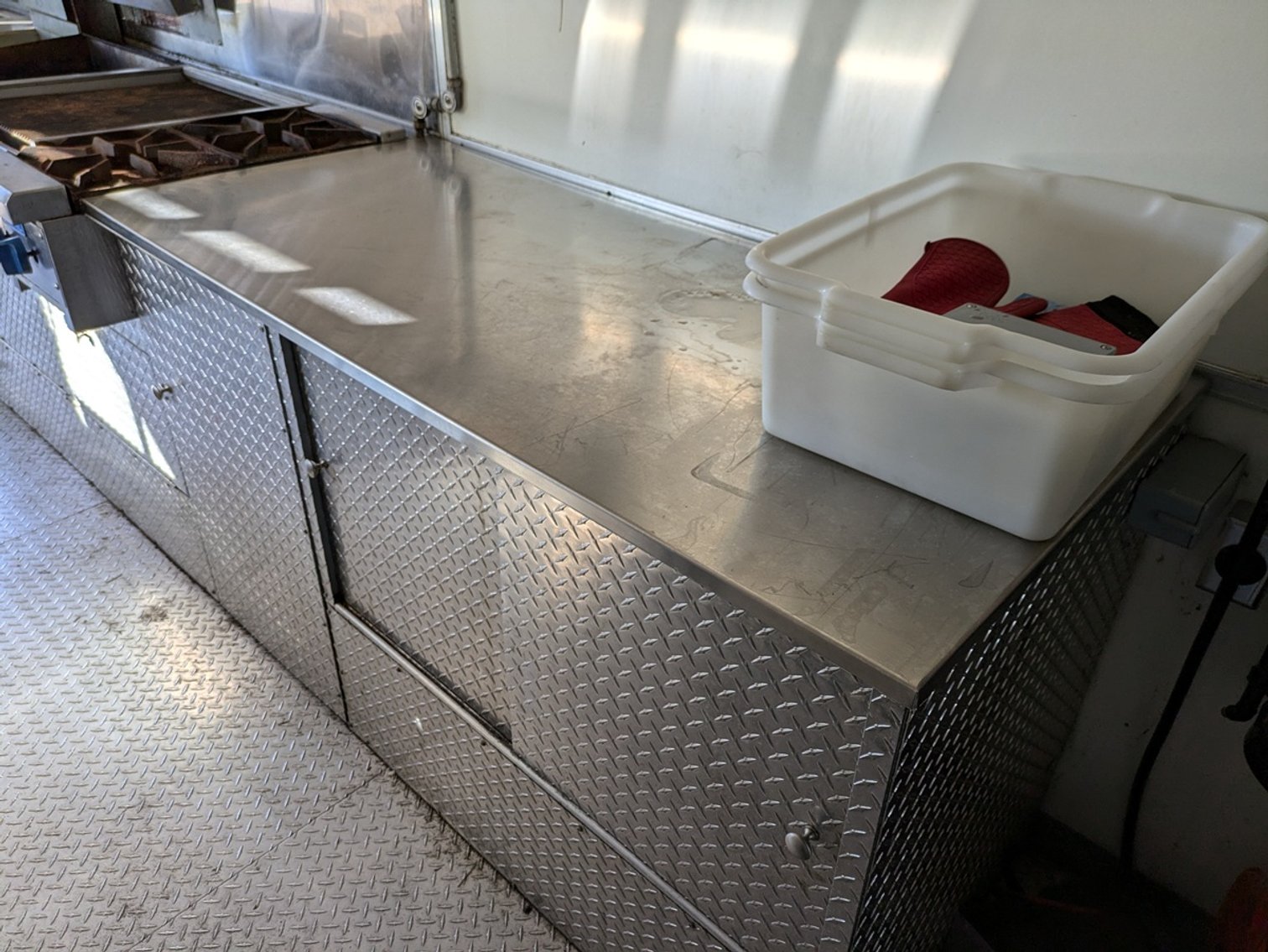 Image for 2003 Utilimaster Food Truck