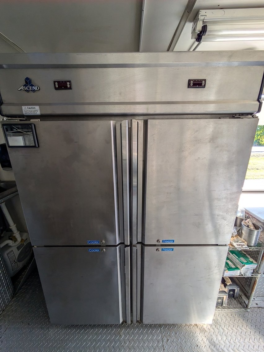 Image for 2003 Utilimaster Food Truck